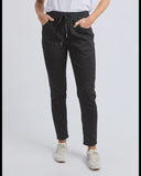 Foxwood Sylvia Jogger - Black