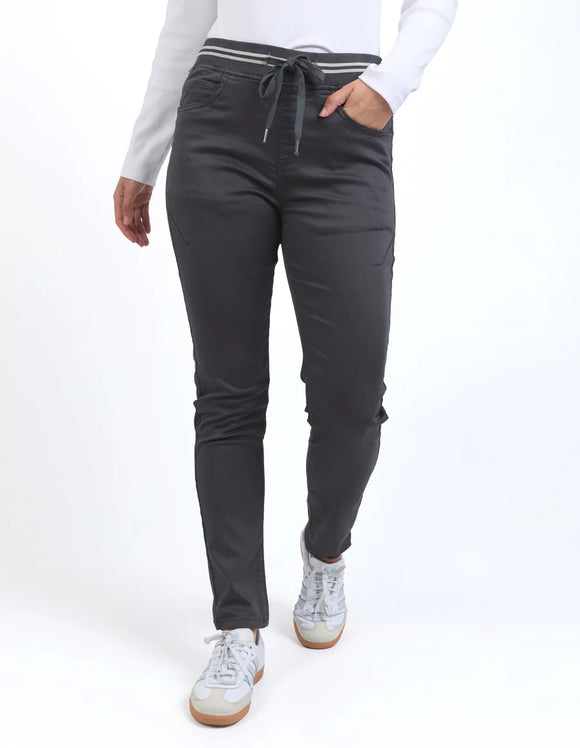 Foxwood Sylvia Jogger - Charcoal