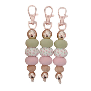 Keychain - Spring Daisies