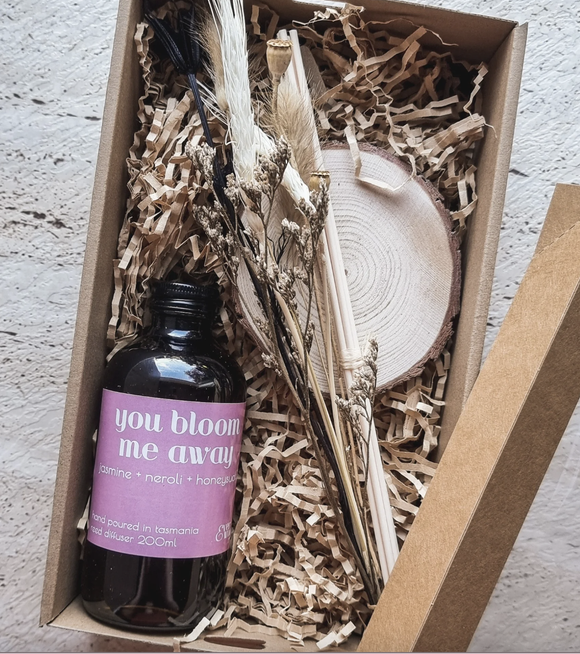 Everwood Reed Diffuser - You Bloom Me Away