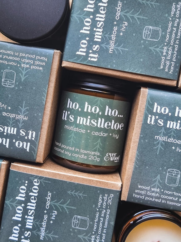 Everwood Candle - Ho, Ho, Ho it's mistletoe