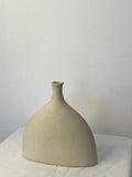 Vase Island Half Moon - Iron Sand